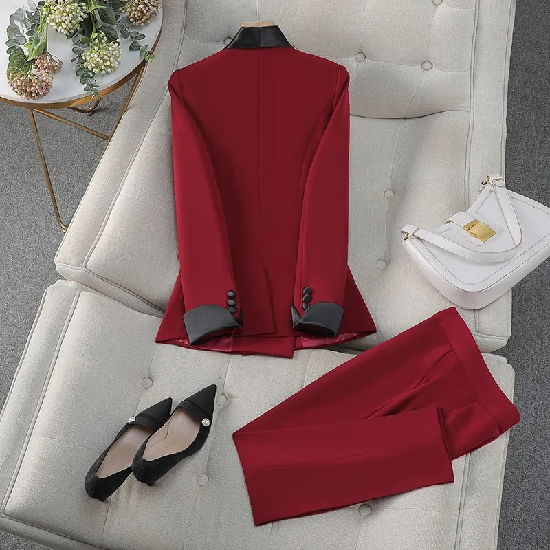Women Formal Wear With Black Blazer - Eleganter rot-schwarzer Damen-Hosenanzug für Büro, Damen,