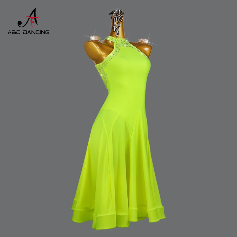 2026 Neues Lateinamerikanische – Women Formal Wear With Skirt Bewertung und Preis