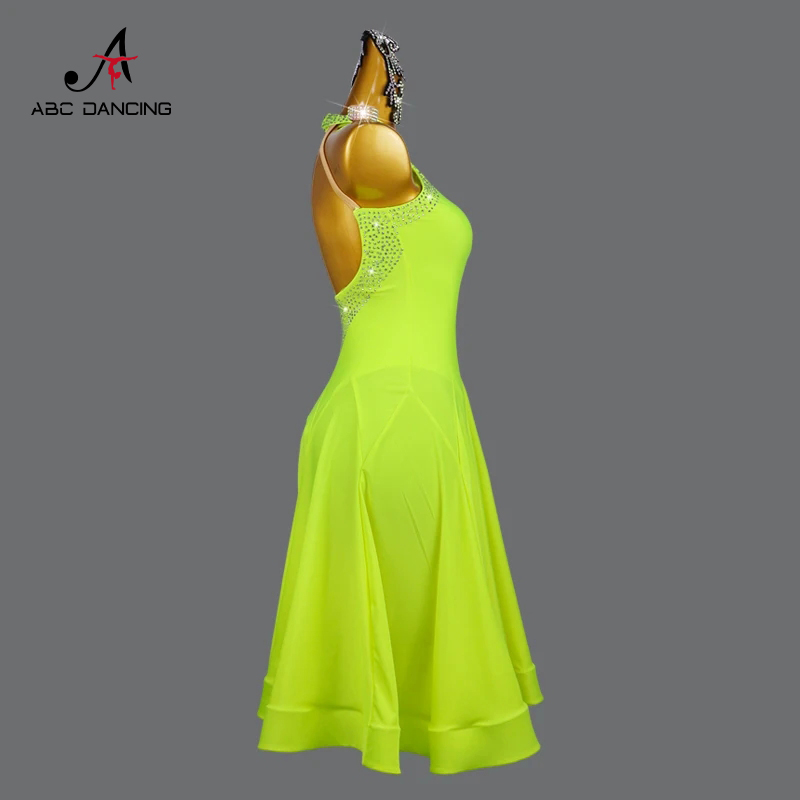 2026 Neues Lateinamerikanische – Women Formal Wear With Skirt Bewertung und Preis